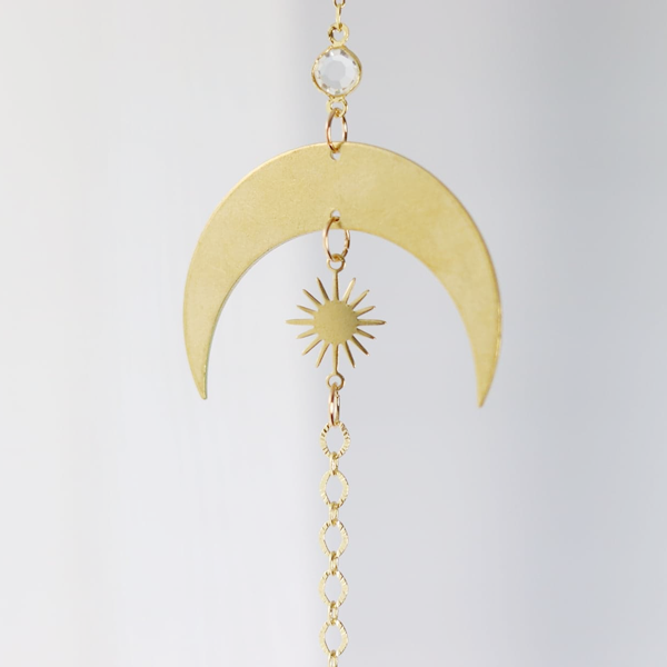 SUNCATCHER ☀️🌈 MOONIE (X)